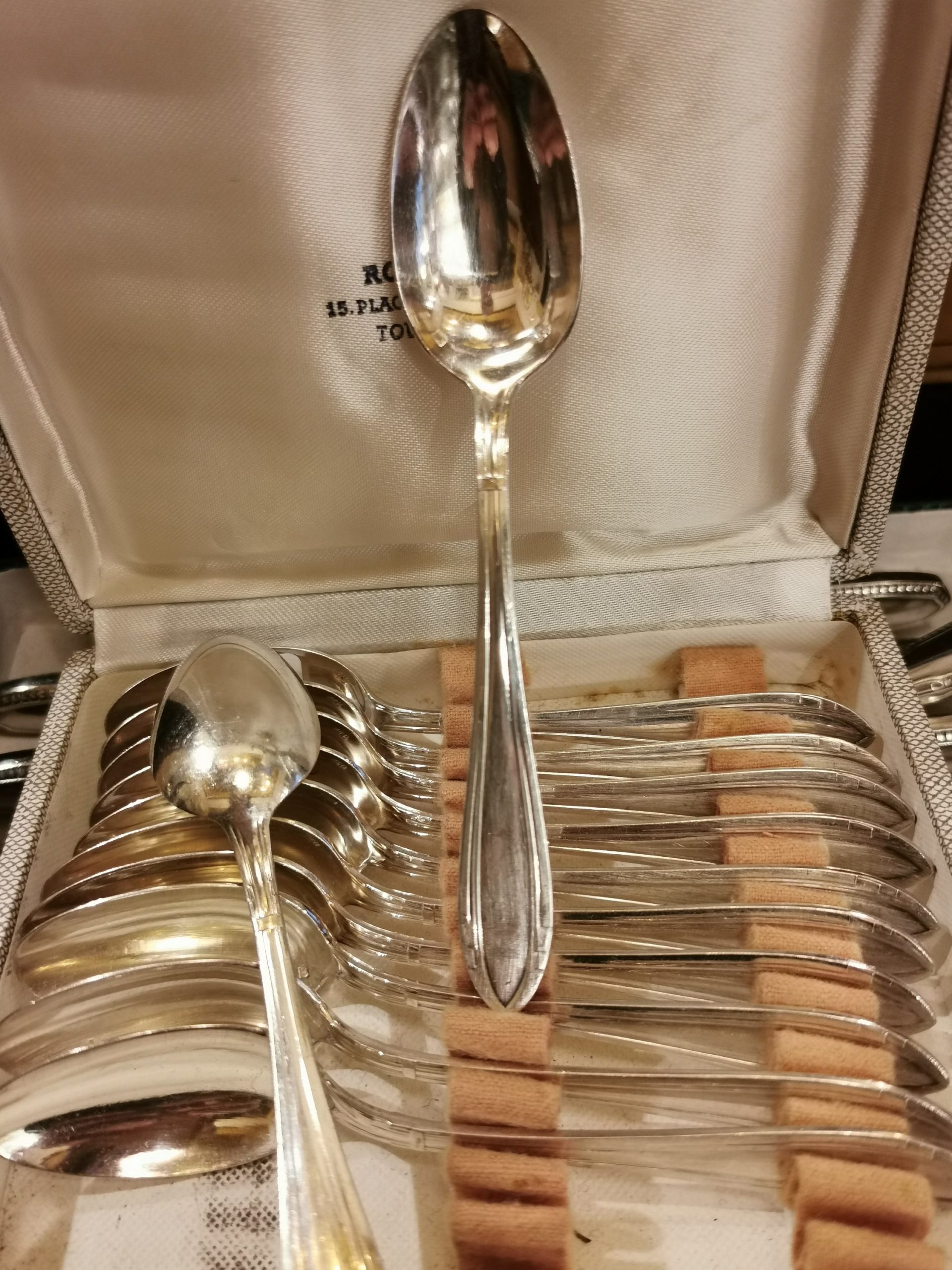 Lot De 12 Cuillères à Café En Métal Argenté - Style Antique (1920-1949)