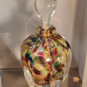 Flacon soufflé bouche                     avec inclusions signé
   Roger Gandelman de 2014
           Maître Verrier
          Hauteur 14 cm