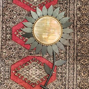 Miroir Fleur Chaty
VALLAURIS
Années 60
37 cm x 25 cm
