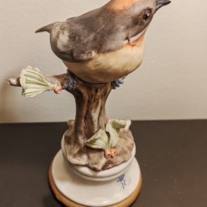 Biscuit CAPODIMONTE
Création du céramiste
Giuseppe Armani (1935-2006)
Hauteur 13,5 cm