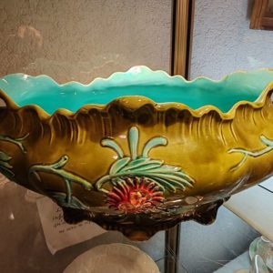 Grande jardinière en Barbotine
Fin XIX ème
Art Nouveau