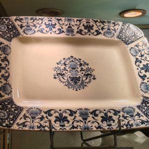 Plat Rectangulaire
Manufacture de Gien
Modèle Carré Bleu
Fin XIXÈME
36,5 cm x 30 cm