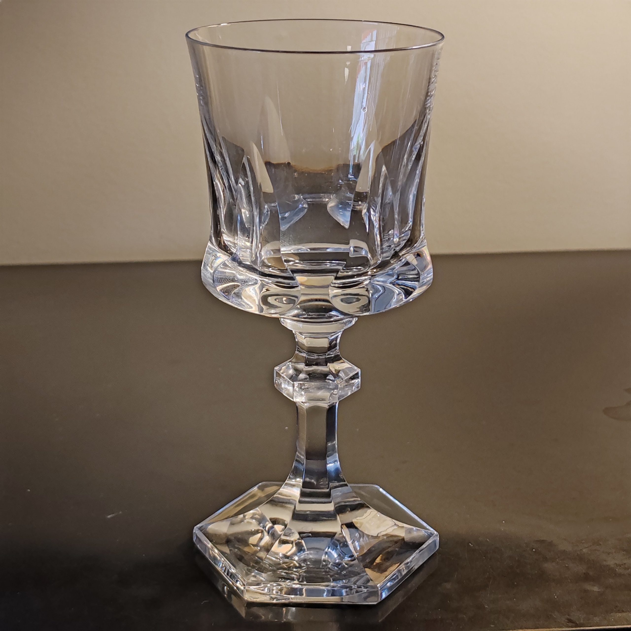 11 Verres sur Pied
Villeroy & Boch
Modèle Médicis
Hauteur 16,2 cm