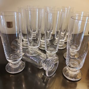 12 Flûtes en Cristal de Vannes le Châtel (DAUM) Années 80 Hauteur 15 cm