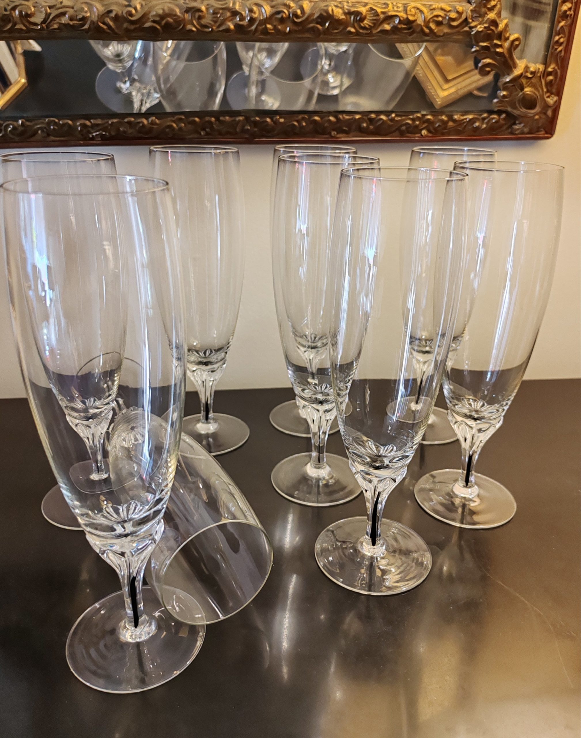 9 Flûtes à champagne
MURANO
Hauteur 20,5 cm