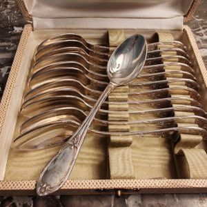 Coffret de 12 Cuillères à Moka en Métal Argenté Fin XIXème Henri Soufflot (1884-1910)